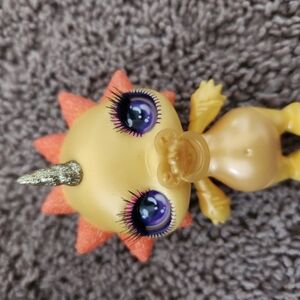 Poopsie Sparkly Critters Ray Figure